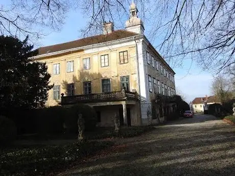 Photo de Schloss Dorf an der Enns