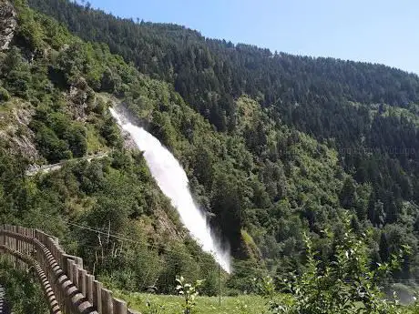 Photo de Partschins Waterfall