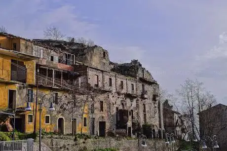 Photo de Ruderi di Conza della Campania