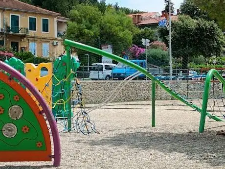 Photo de Playground