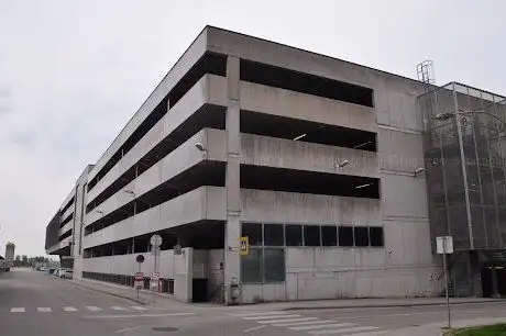 Photo de Park and Ride Bahnhof Amstetten