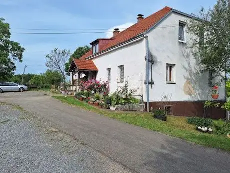 Photo de Church of the Holy Cross