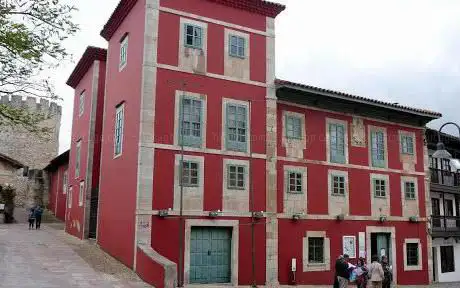 Photo de Casa Municipal de Cultura de Llanes (Palacio de Posada-Herrera)