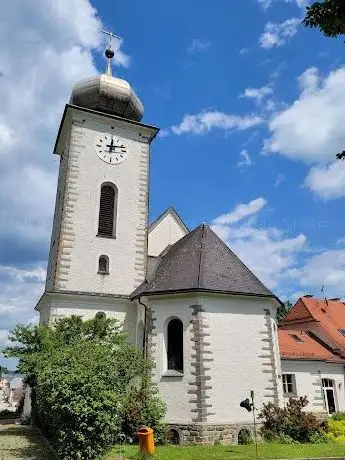 Photo de Pfarrkirche Klaffer am Hochficht