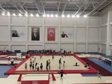 Photo de Muratpaşa Gençlik Merkezi