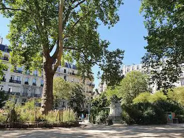 Photo de Square Montholon