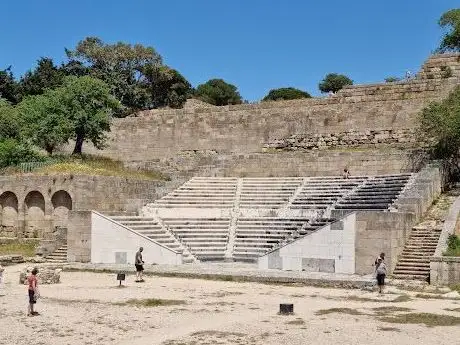 Photo de Ancient Stadium of Rhodes