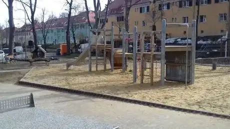 Photo de Spielplatz an der Talschule