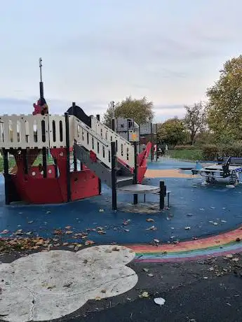 Photo de Swanmead Park Play Area