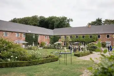 Photo de Castle - Farm Profondval