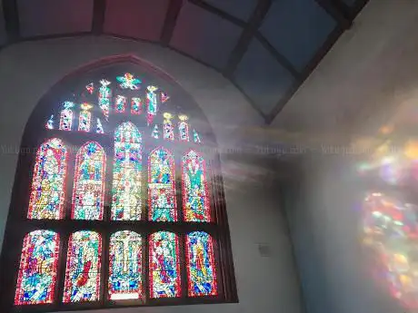 Photo de Saint Gabriel's Parish Church Huyton Quarry