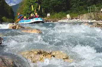 Foto de Altitude Rafting