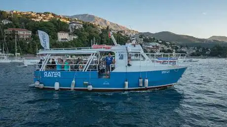 Photo de Petar Boats