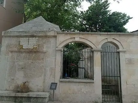 Photo de KESİKBAŞ BABA TÜRBESİ