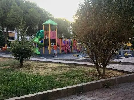 Photo de General Asım Gündüz Parkı