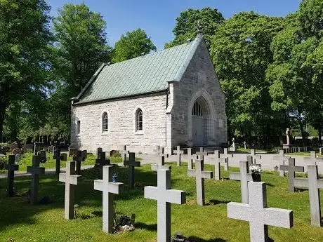 Photo de Katolska kyrkogårdens kapell