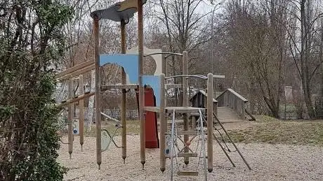Photo de Spielplatz Kitzingen Siedlung