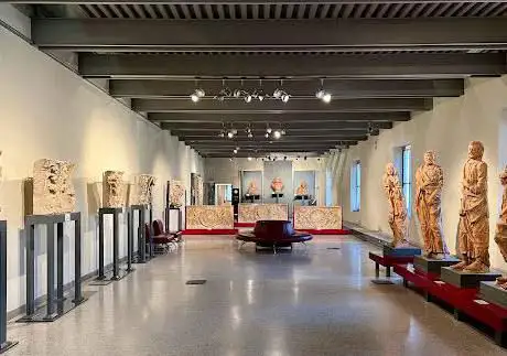 Photo de Museo della città di palazzo San Sebastiano