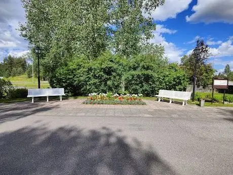 Photo de Lugnets Kyrkogårds