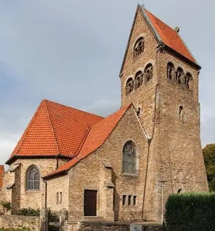 Photo de St.-Peter-und-Pauls-Kirche Veltheim - Ev.-Luth. Kirchengemeinde Porta Westfalica-Süd