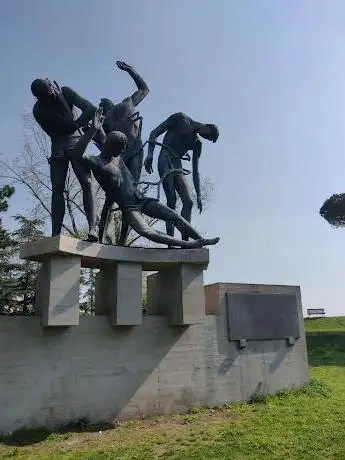 Photo de Monument to Fallen of Kefalonia