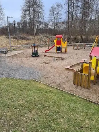 Photo de Broskogens lekplats