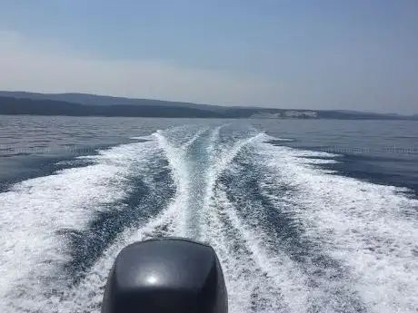 Photo de Rent a boat & jet ski Duce