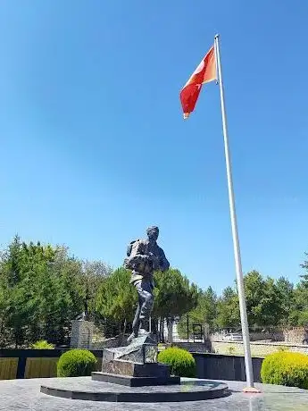 Photo de Şehitlik Anıtı