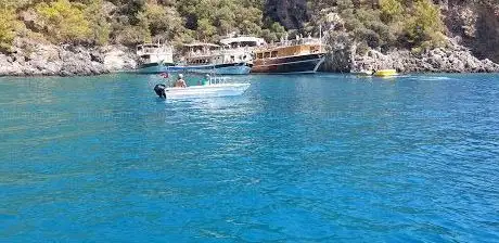 Photo de Fethiye Ölüdeniz Özel Tekne Turu