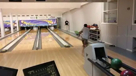 Photo de Sporthallens Bowling i Linköping