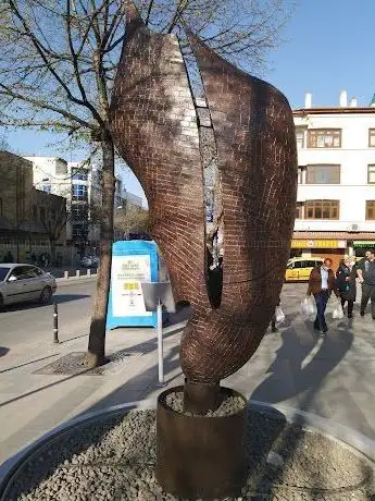Photo de Mecmaul Bahreyn Anıtı