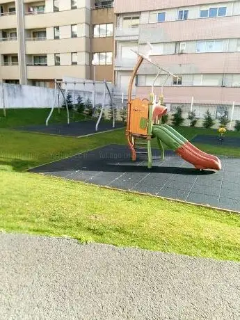 Photo de Parque Infantil Da Cidade Jovem