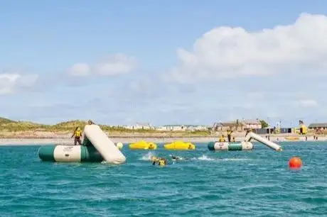 Photo de Jamie Knox Watersports - Sandy Bay Centre