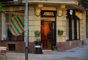 Photo de -ZEBRA- store&gallery