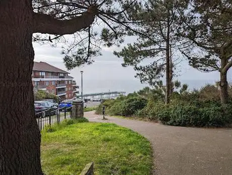 Photo de Boscombe Cliff Gardens