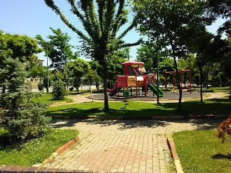 Photo de Hüseyin Avni Şirin Parkı