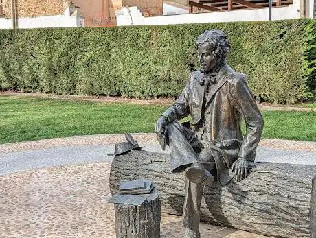 Photo de Estatua de Gustavo Adolfo Bécquer