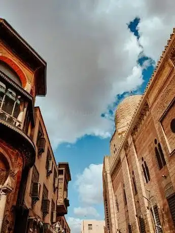 Photo de Al-Muizz Li-Din Allah Al-Fatimi Street