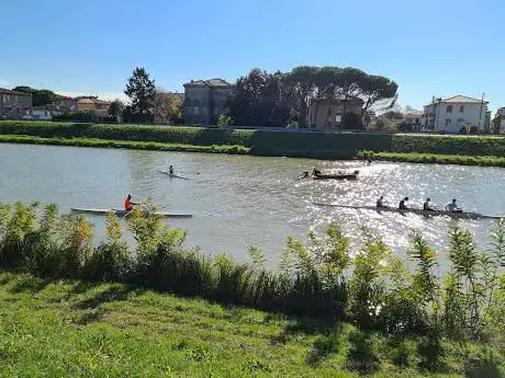 Photo de Passaggio ciclo-pedonale tra Via F.lli Bandiera e Lungargine Scaricatore