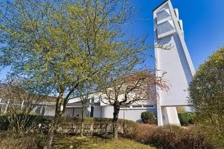 Photo de Martin-Luther-Kirche - Evangelische Kirchengemeinde Bissingen/Enz