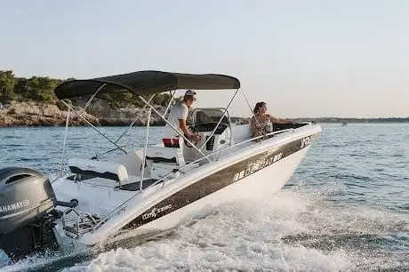 Photo de Gurges Rent a Boat