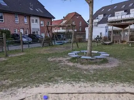 Photo de Spielplatz Kahrstege