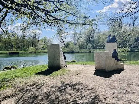 Photo de Poezija prostora  autorica ak. kiparica Milena Lah