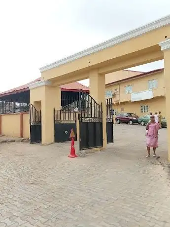 Photo de Living Faith Church Provincial Headquarters Ado-Ekiti