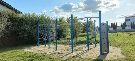 Photo de Spielplatz Am Kapellenberg