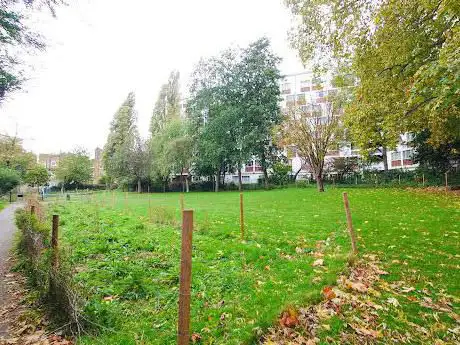 Photo de Holford gardens