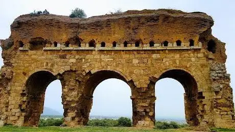 Photo de Şht. Süleyman Çamlıca Parkı