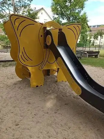 Photo de Spielplatz Weinauerstraße