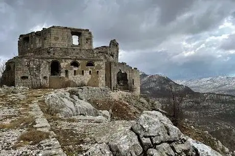 Photo de Fort Stražnik
