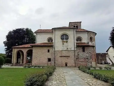 Photo de Abbazia Santa Maria di Cavour